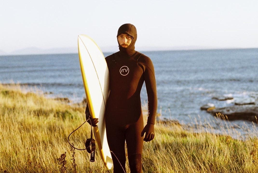 Quelle combinaison de surf pour l'hiver ?