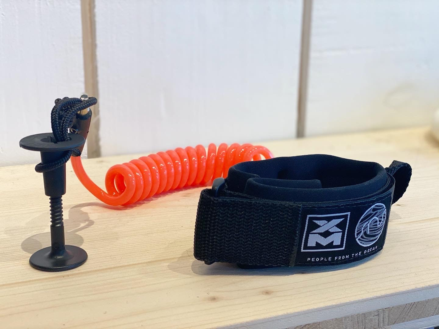 Leash bicep bodyboard