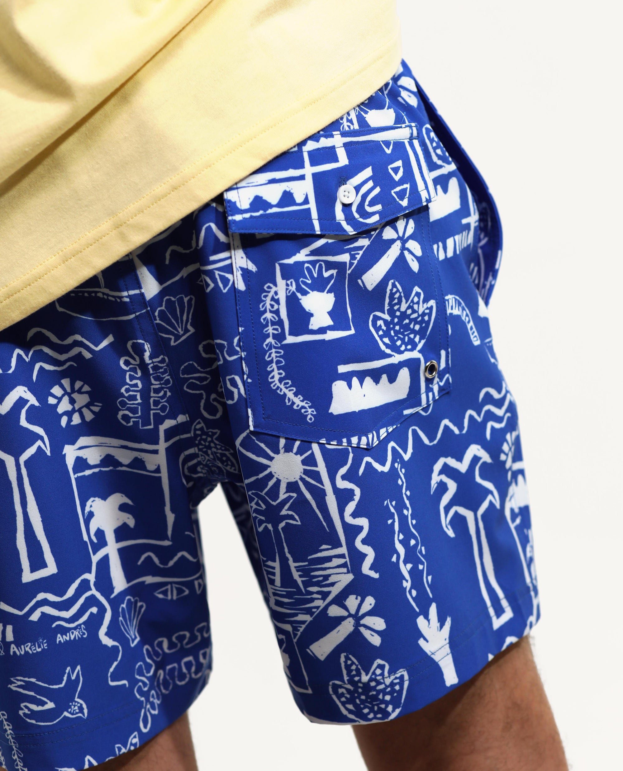 Beachshort Paint Wall Blue
