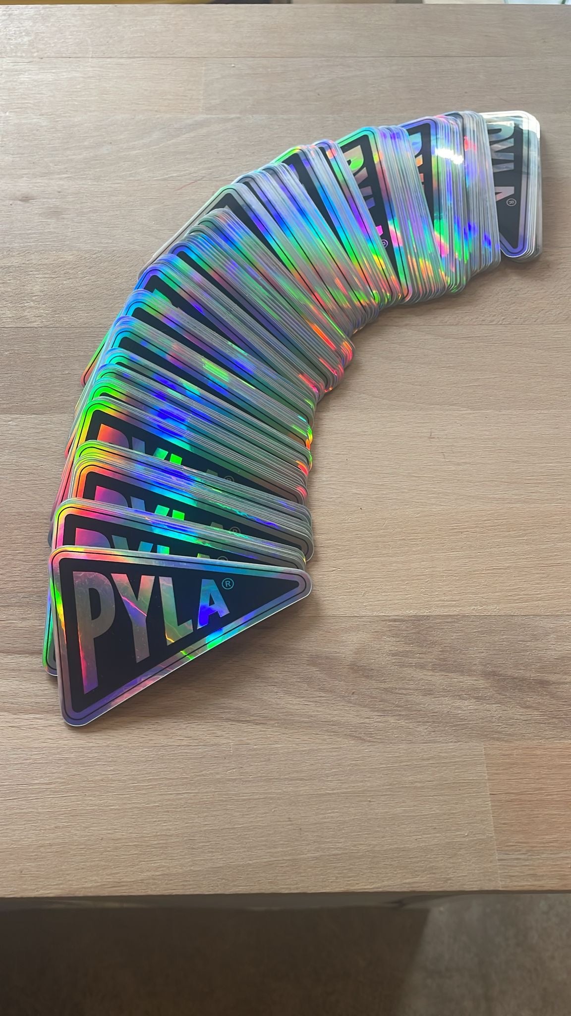 Pyla stickers x2